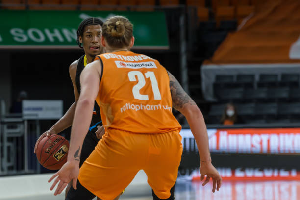 哈德之间的 哈德之间的