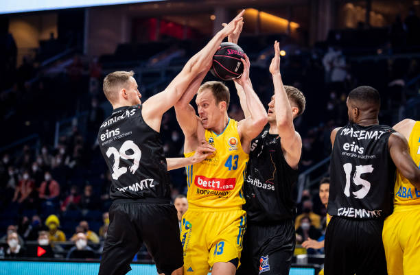 内外的压力 内外的压力