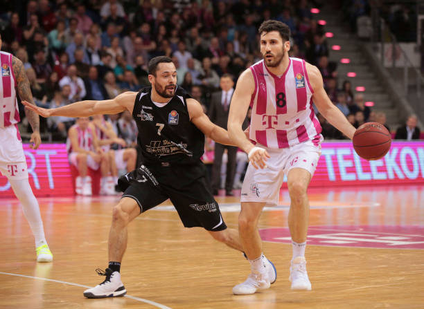 得益于其雄 得益于其雄